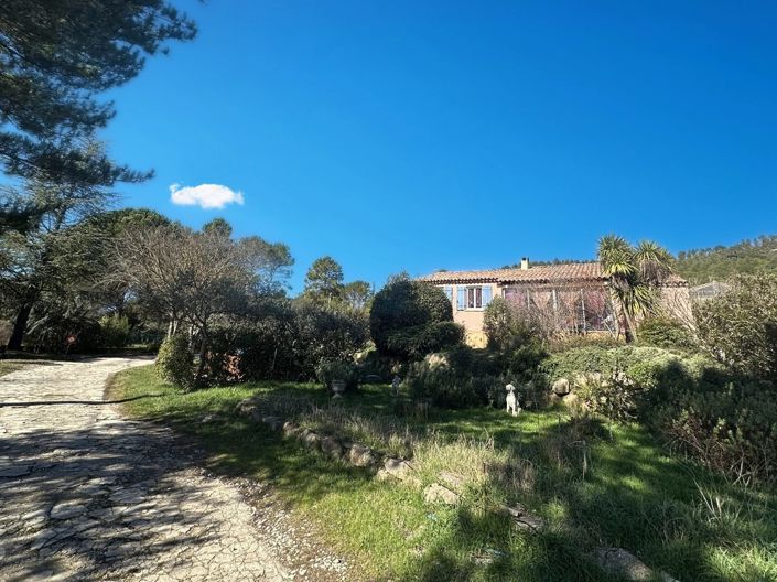 Image No.2-3 Bed House for sale