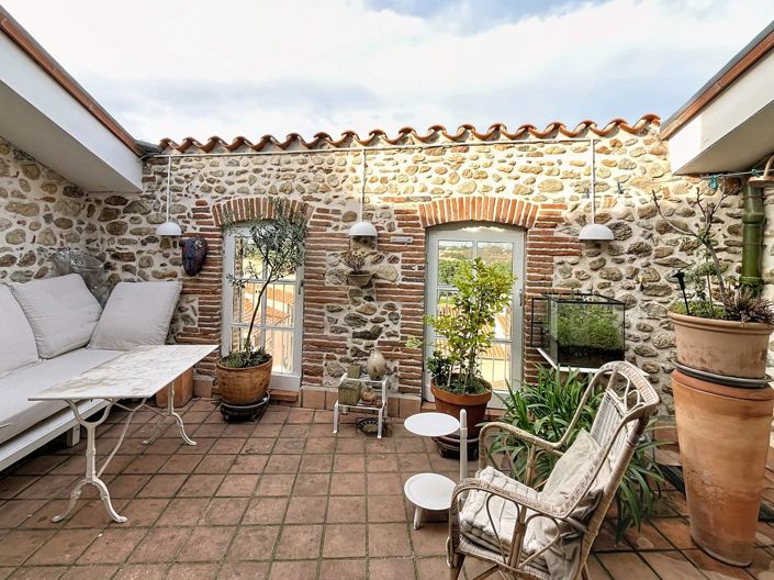 Image No.7-2 Bed Village House for sale