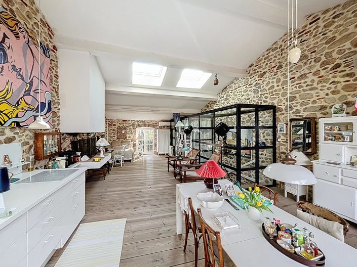 Image No.8-2 Bed Village House for sale