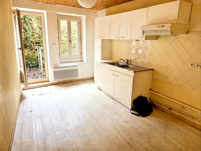 Image No.3-2 Bed Property for sale