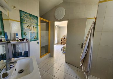 8c18dab25d972eb652cee72ea3935b5ee5f90ba07e354