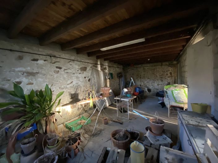 Image No.5-2 Bed House for sale