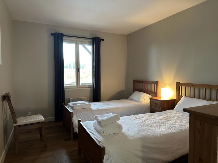 Image No.9-4 Bed House for sale