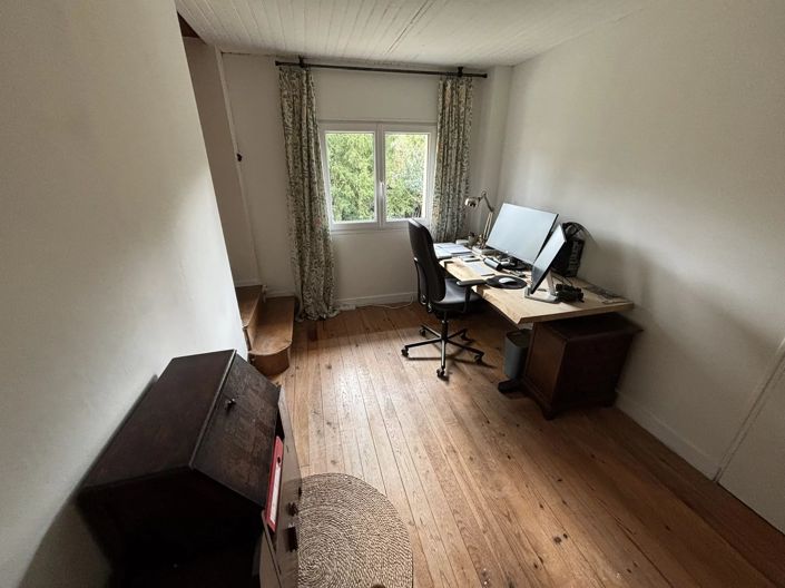 Image No.12-4 Bed House for sale