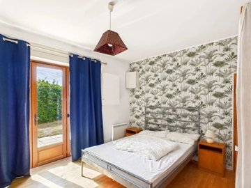 f729818aa430cd2a9a9fe4984df1b398d7d2a147ac192