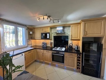 0b70a97b21379b076f8d5270b104f1e56d20faee55640