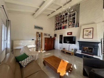 763ca5c21471394c901db46af3a986a4b7307ed881640