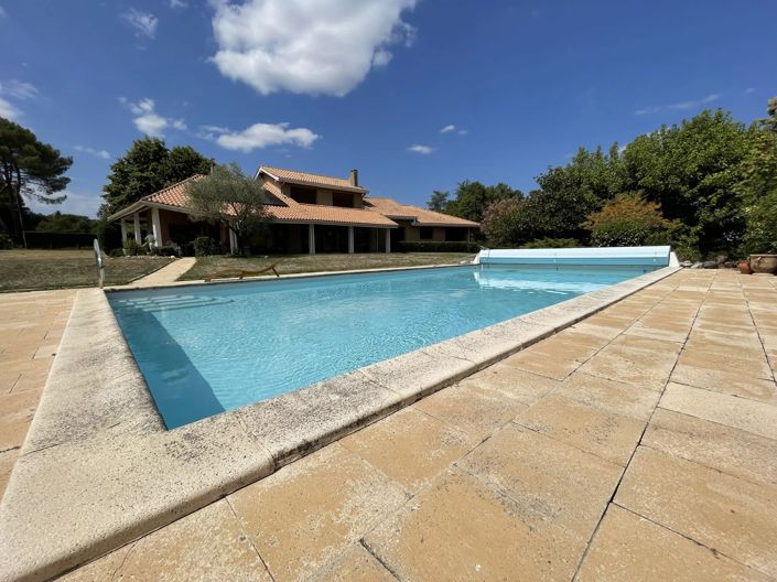 Image No.2-5 Bed House for sale