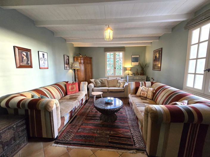 Image No.3-5 Bed House for sale