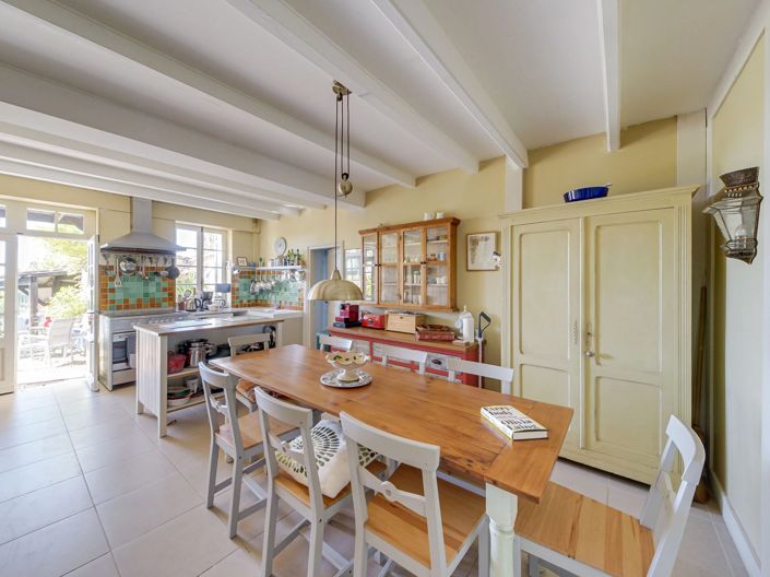 Image No.4-5 Bed House for sale