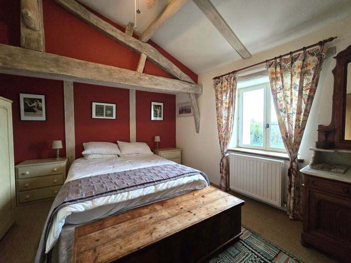 Image No.7-5 Bed House for sale