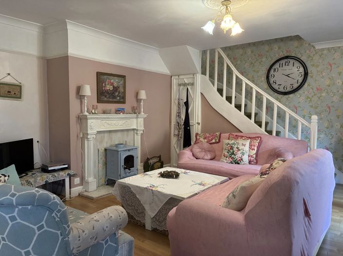 Image No.4-4 Bed Village House for sale