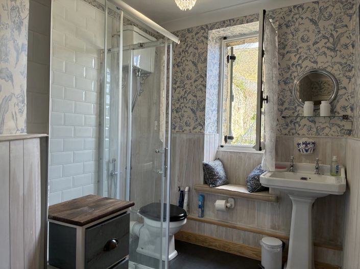 Image No.6-4 Bed Village House for sale