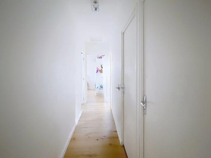 Image No.11-4 Bed Property for sale