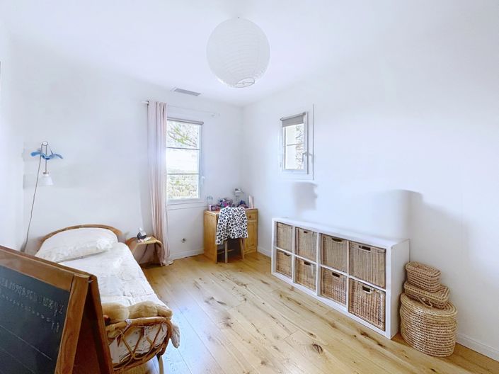 Image No.14-4 Bed Property for sale