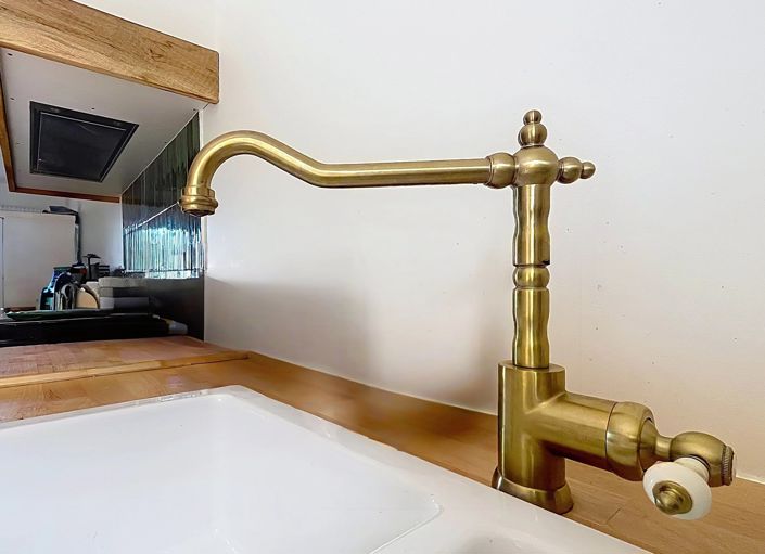 Image No.6-4 Bed Property for sale