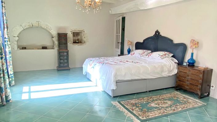 Image No.7-3 Bed House for sale