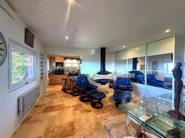 Image No.5-Maison de 1 chambre à vendre à Aups