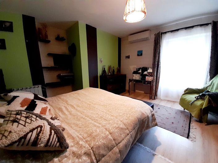 Image No.10-4 Bed Village House for sale