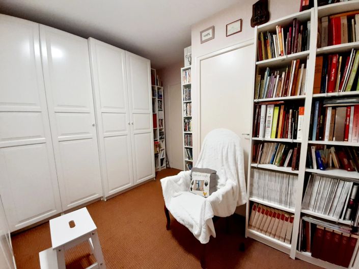 Image No.12-4 Bed Village House for sale