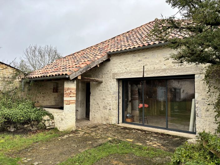 Image No.3-4 Bed Farmhouse for sale