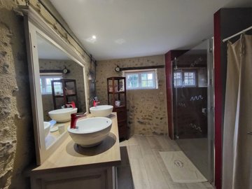 ad42bf5916e4992fd7d4162e2966cb425e41c0d146400