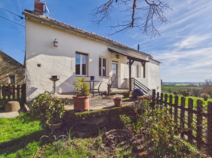 Image No.2-4 Bed House for sale