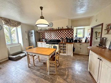 a27bbbe5bd7559d835f6f9ad07bb6a6a491f987370324