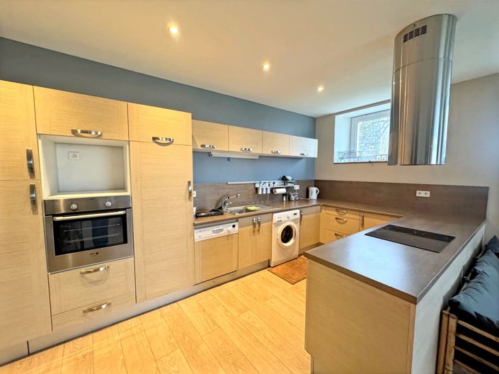 Image No.8-4 Bed House for sale