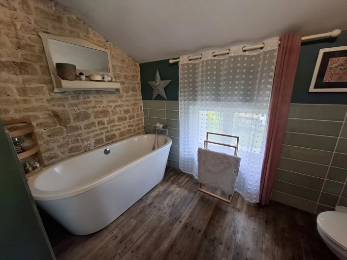 Image No.10-6 Bed Village House for sale