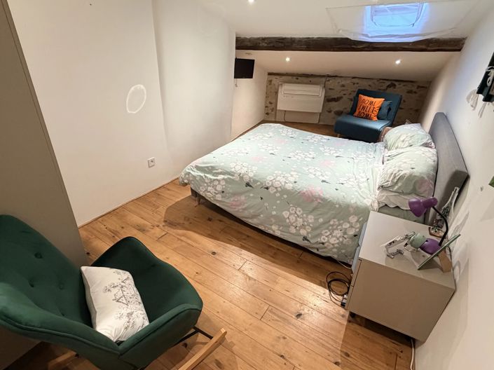 Image No.10-3 Bed House for sale