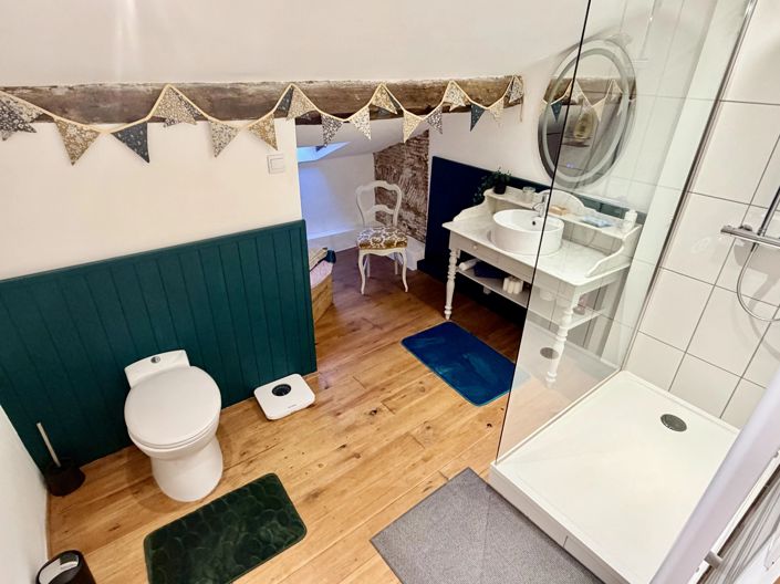 Image No.8-3 Bed House for sale