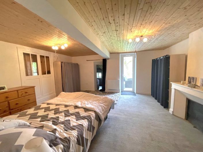 Image No.7-3 Bed Village House for sale