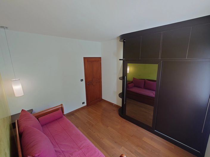 Image No.7-4 Bed House for sale