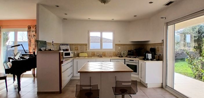 Image No.7-3 Bed House for sale