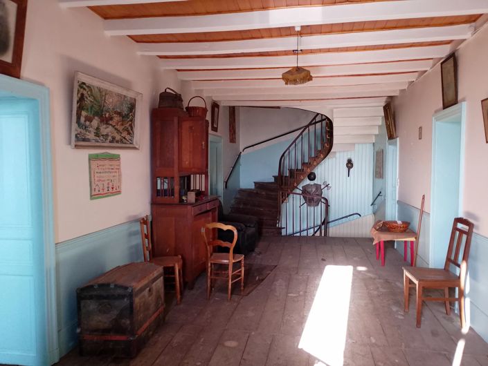 Image No.4-5 Bed House for sale