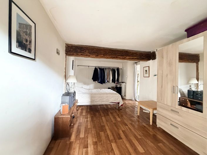 Image No.5-2 Bed Property for sale