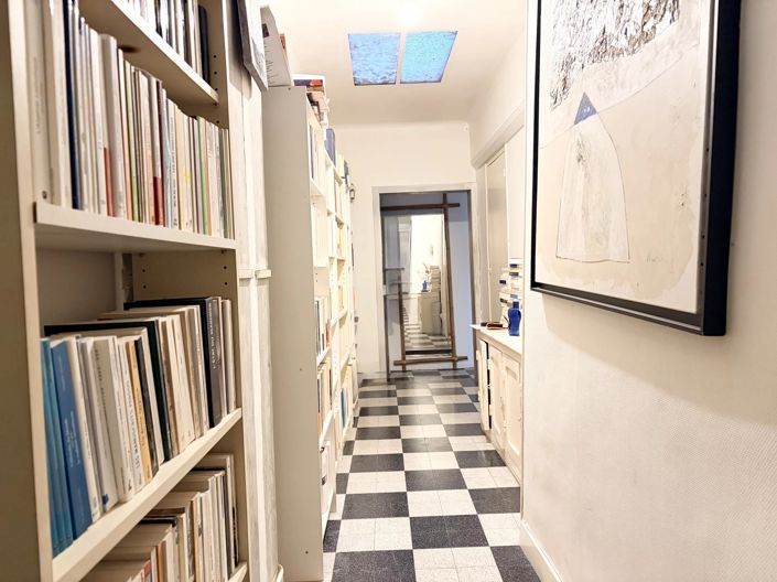 Image No.7-2 Bed Property for sale