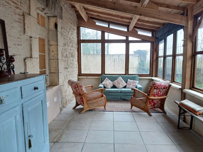 Image No.6-4 Bed House for sale