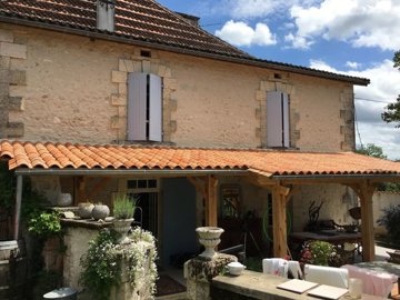 b8f2a0f095e37cf16be84e035dbd587e83af51949c403