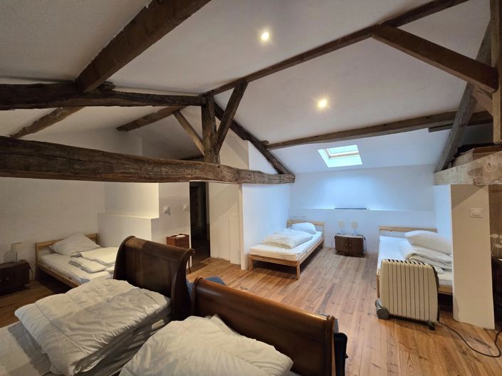 Image No.8-3 Bed House for sale