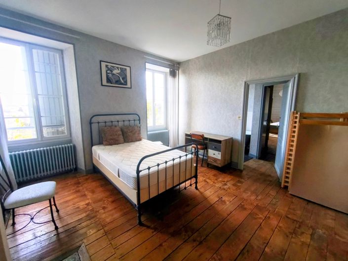 Image No.11-7 Bed House for sale