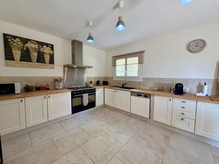 Image No.13-3 Bed House for sale