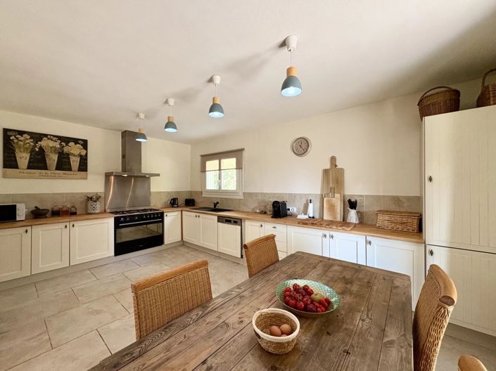 Image No.3-3 Bed House for sale