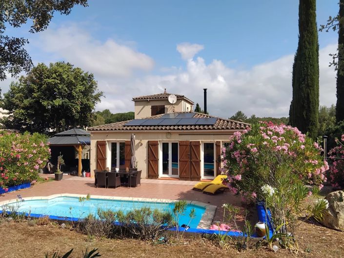 Image No.2-4 Bed House for sale