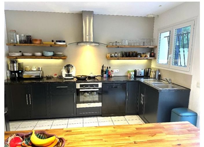 Image No.4-4 Bed House for sale