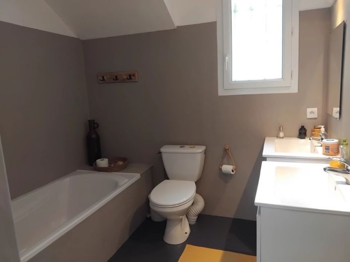 Image No.9-4 Bed House for sale