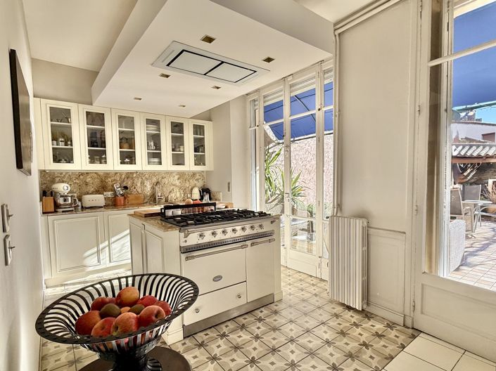 Image No.3-5 Bed House for sale