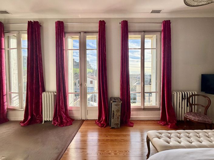 Image No.7-5 Bed House for sale