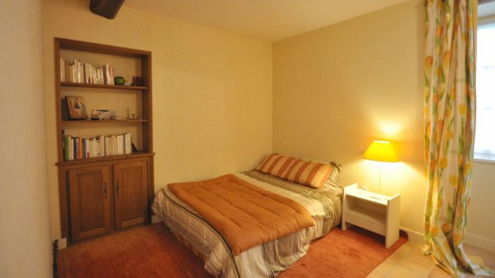 Image No.7-5 Bed House for sale